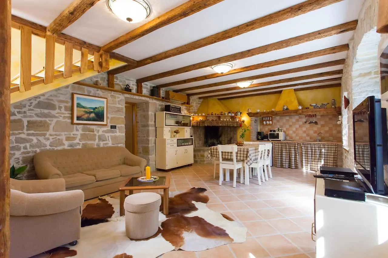 Villa Franz Krbune Potpićan 0*,